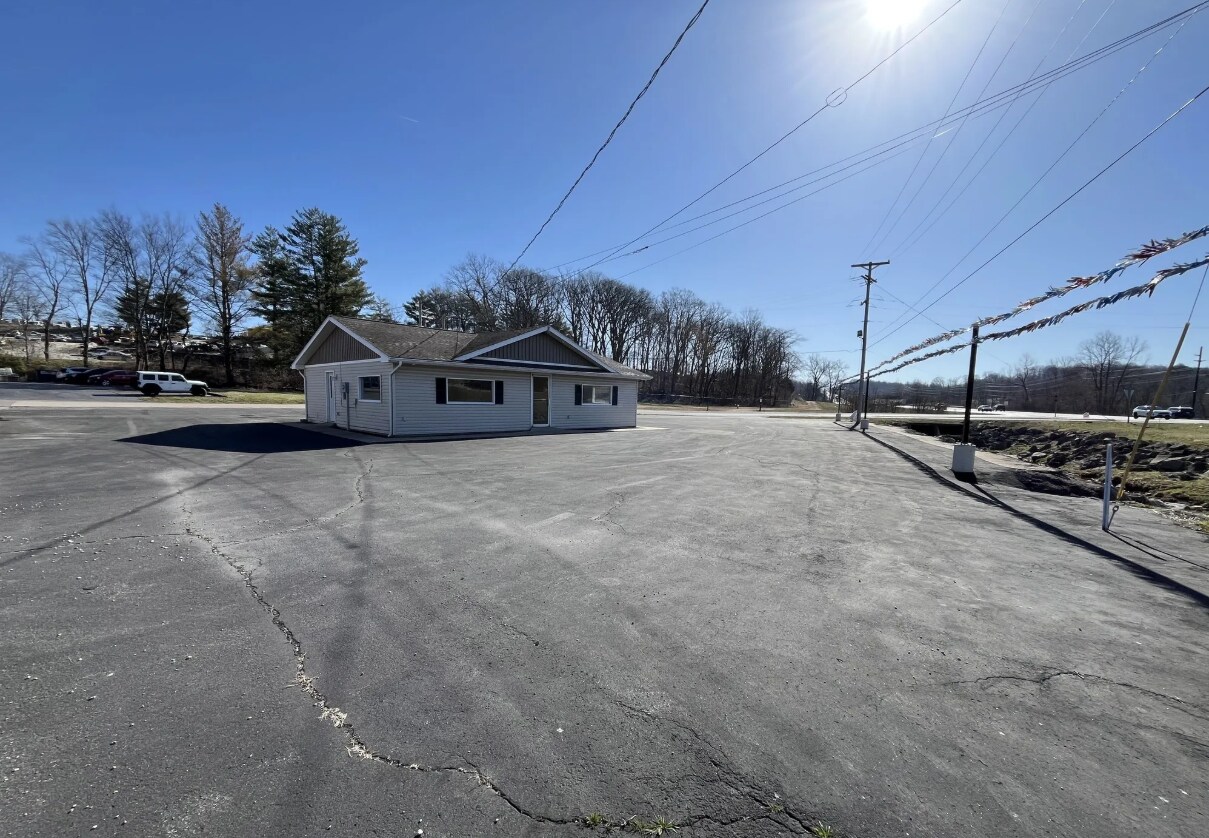 3226 East Jackson Boulevard Blvd, Jackson, MO à louer Photo principale– Image 1 sur 2