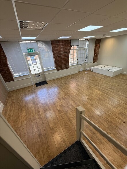 Dark Ln, Warwick à louer - Photo de l’immeuble – Image 2 sur 13