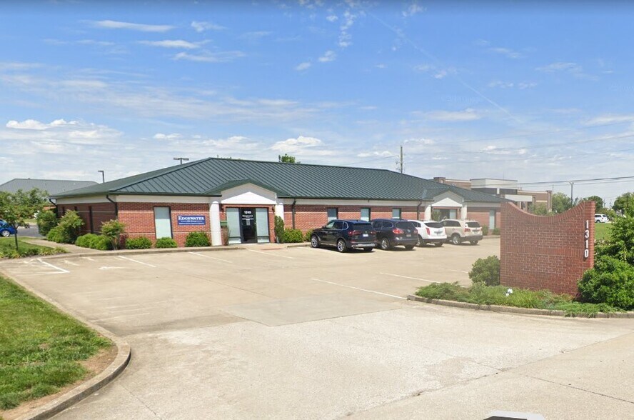 1310 Tutor Ln, Evansville, IN à louer - Photo de l’immeuble – Image 1 sur 1