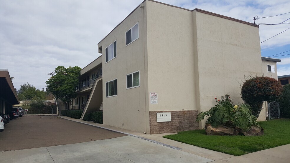 4415 Rosebud Ln, La Mesa, CA à vendre - Photo de l’immeuble – Image 3 sur 7