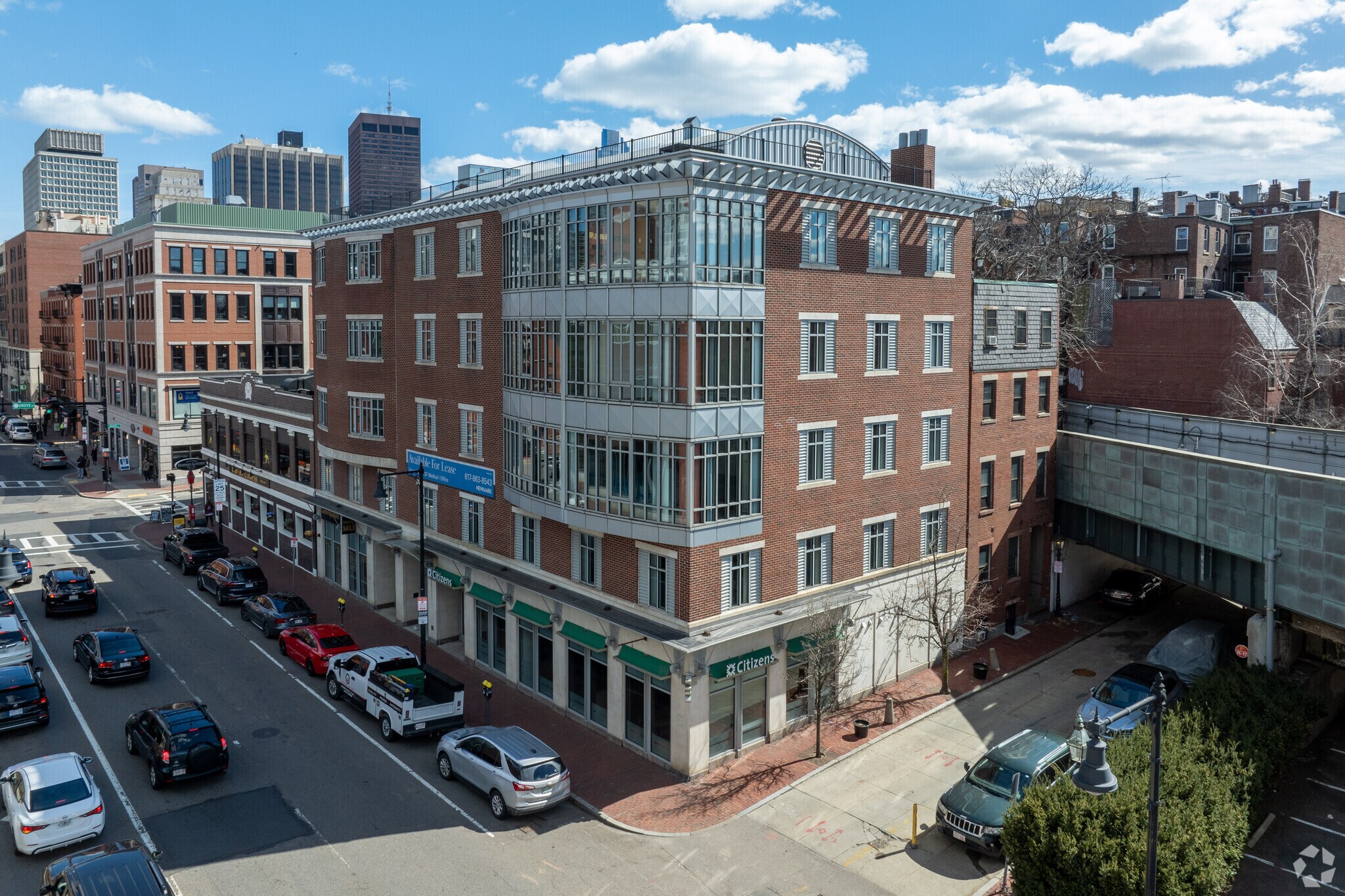 326 Cambridge St, Boston, MA à louer Photo de l’immeuble– Image 1 sur 8