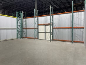 2507 Investors Row, Orlando, FL à louer Photo intérieure– Image 2 sur 2