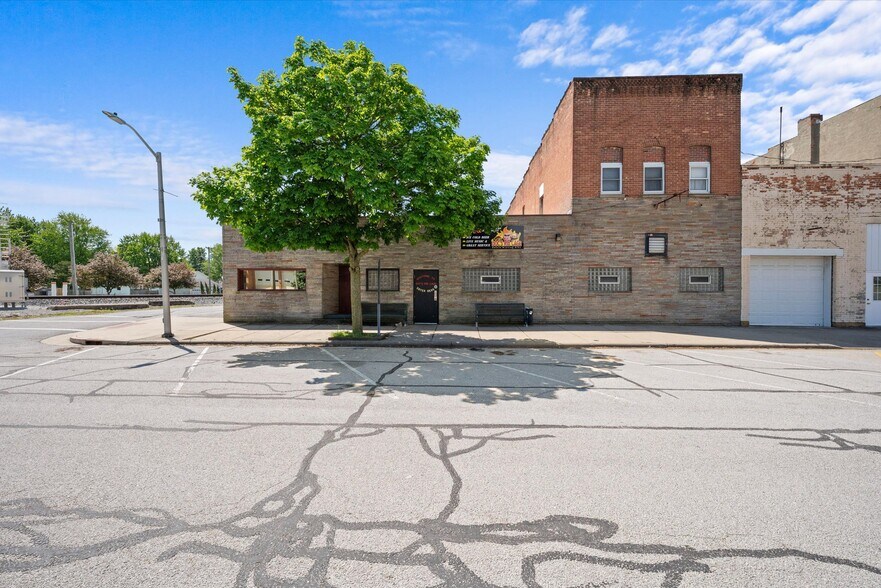 18625 Main St, Tontogany, OH à vendre - Photo de l’immeuble – Image 2 sur 42