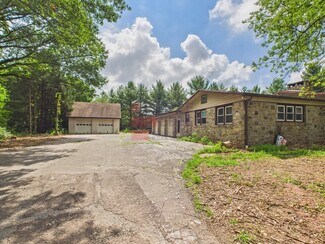 Plus de détails pour 1388 S Hanover St, Pottstown, PA - Local d'activités à louer
