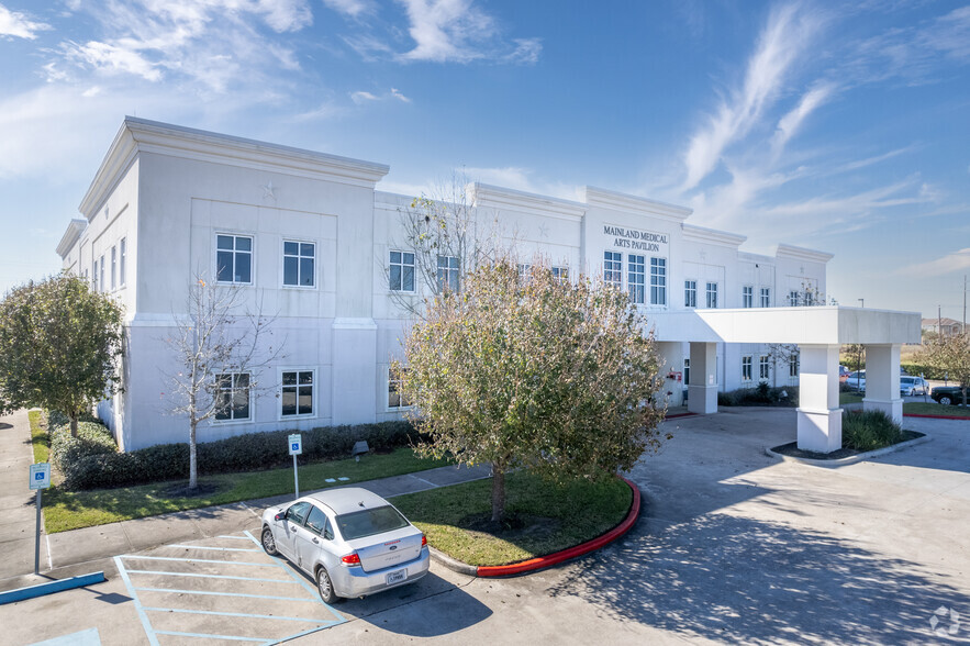 7111 Medical Center Dr, Texas City, TX à louer - Photo de l’immeuble – Image 1 sur 4
