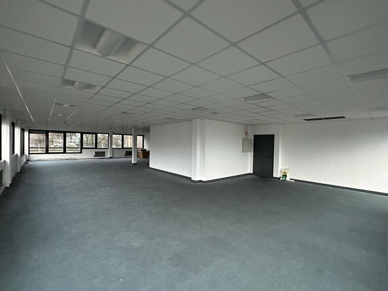 Bureau dans Strasbourg à louer - Photo intérieure – Image 2 sur 7