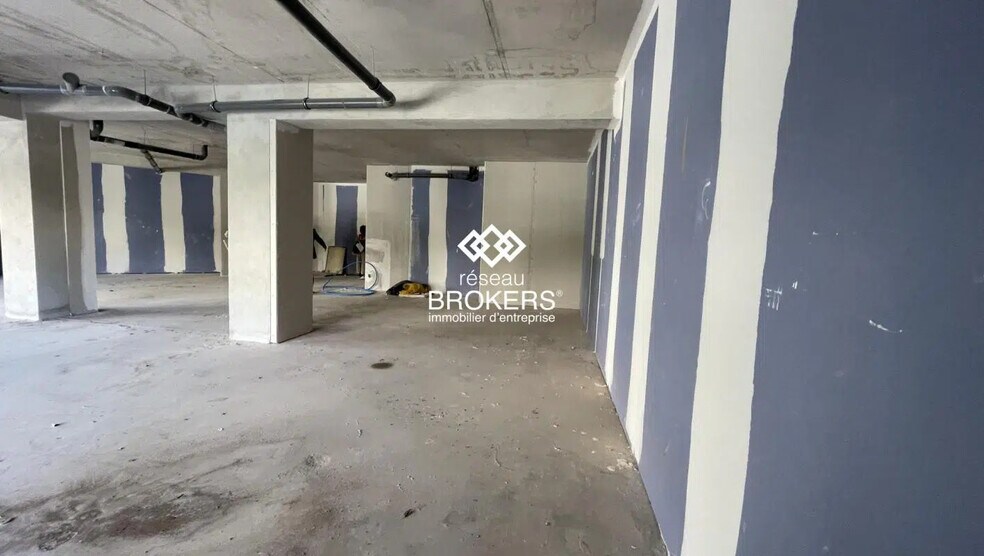 440 Avenue Des Pres D'Arenes, Montpellier à vendre - Photo de l’immeuble – Image 2 sur 7