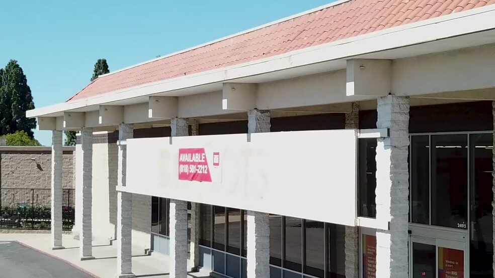 2495-2597 Sycamore Dr, Simi Valley, CA à louer - Vidéo sur l’annonce professionnelle – Image 2 sur 8