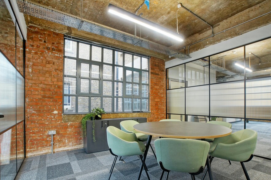 64 Essex Rd, Londres à louer - Photo de l’immeuble – Image 3 sur 25