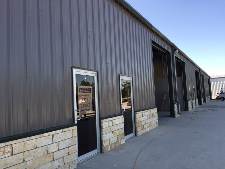 11075 Eastex Fwy, Beaumont, TX à louer - Photo principale – Image 2 sur 9