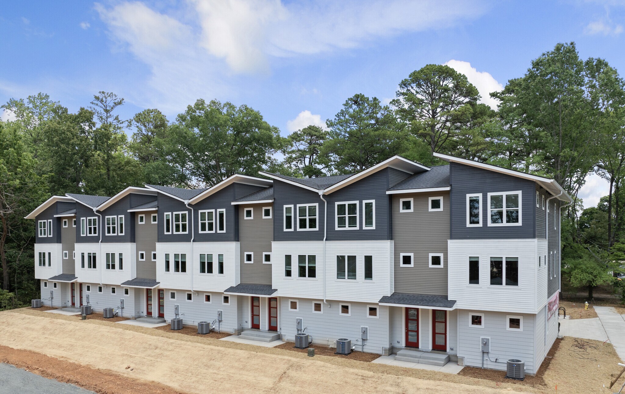 4204 Reavis Rd, Raleigh, NC à vendre Photo principale– Image 1 sur 24