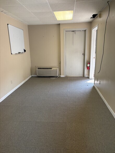 460 S Post Oak Rd, Sulphur, LA à louer - Photo de l’immeuble – Image 1 sur 6