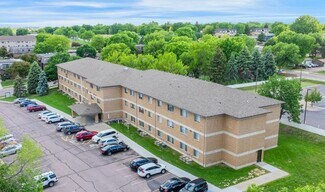 Plus de détails pour 3511 S Gateway Blvd, Sioux Falls, SD - Logement à vendre