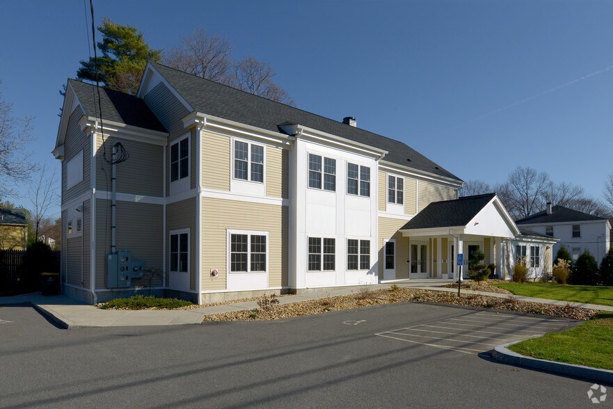 233 W Central St, Franklin, MA à louer - Photo principale – Image 1 sur 6