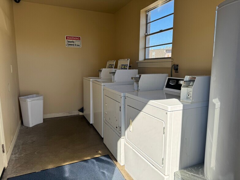 3005 Lake Villa Dr, Metairie, LA à vendre - Photo de l’immeuble – Image 3 sur 23