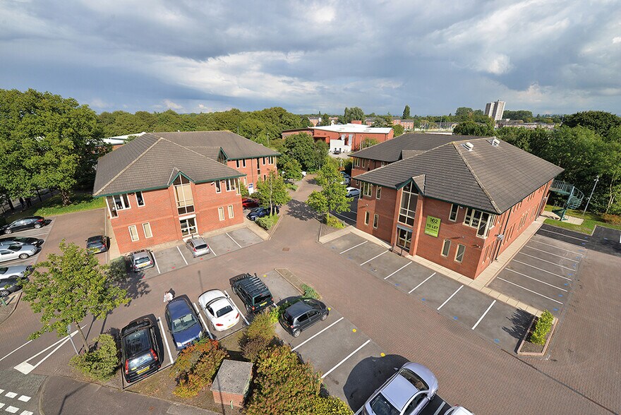 Crewe Rd, Manchester à louer - Photo de l’immeuble – Image 3 sur 17