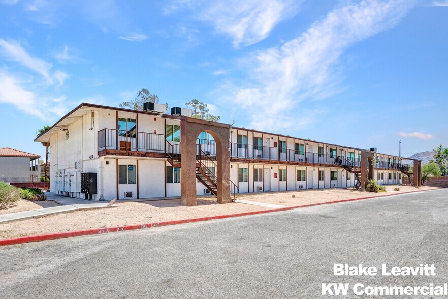 4330 Las Vegas Blvd N, Las Vegas, NV à vendre - Photo de l’immeuble – Image 3 sur 39