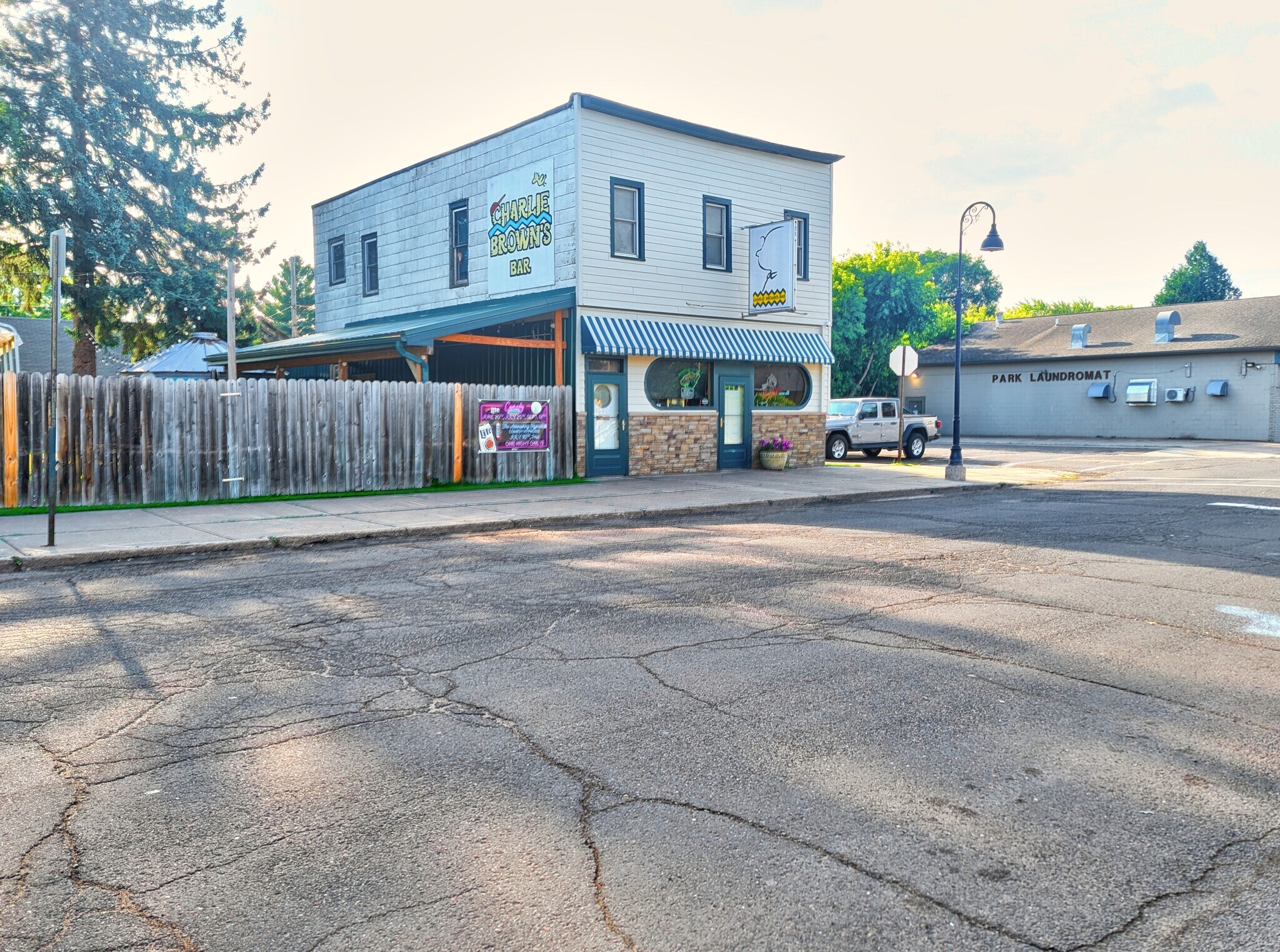 1828 Iowa Ave, Superior, WI à vendre Photo de l’immeuble– Image 1 sur 13