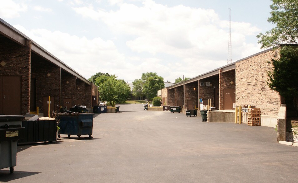 5100 Newport Dr, Rolling Meadows, IL à vendre - Photo de l’immeuble – Image 3 sur 7