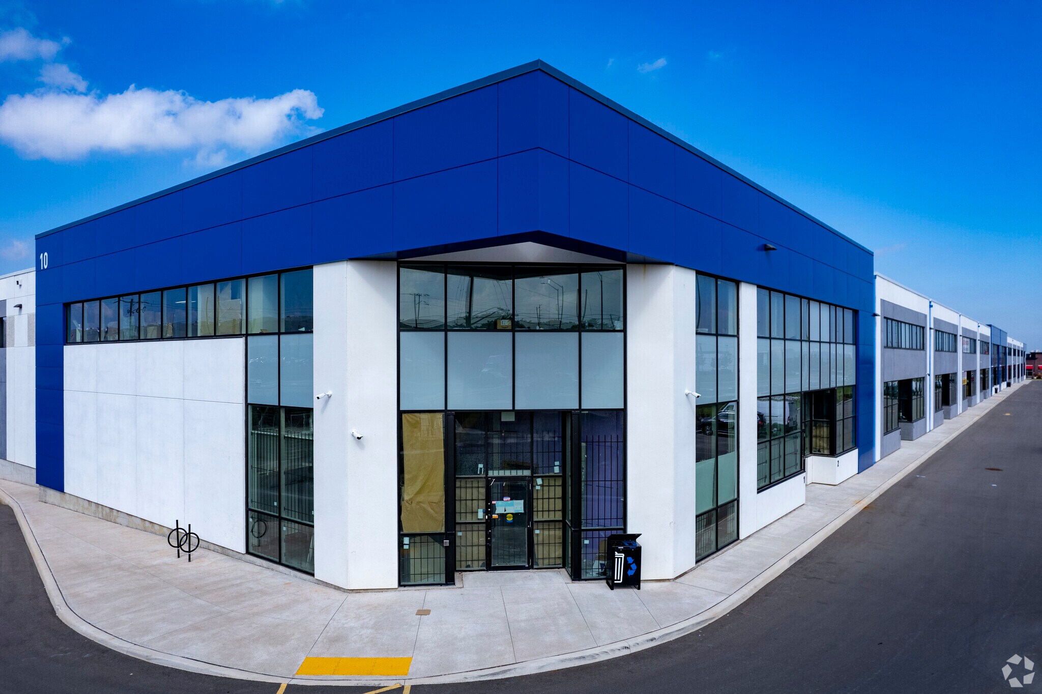 10 Lightbeam Ter, Brampton, ON à louer Photo principale– Image 1 sur 19