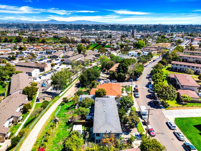 2201 Burroughs St, San Diego, CA à vendre - Photo de l’immeuble – Image 3 sur 16