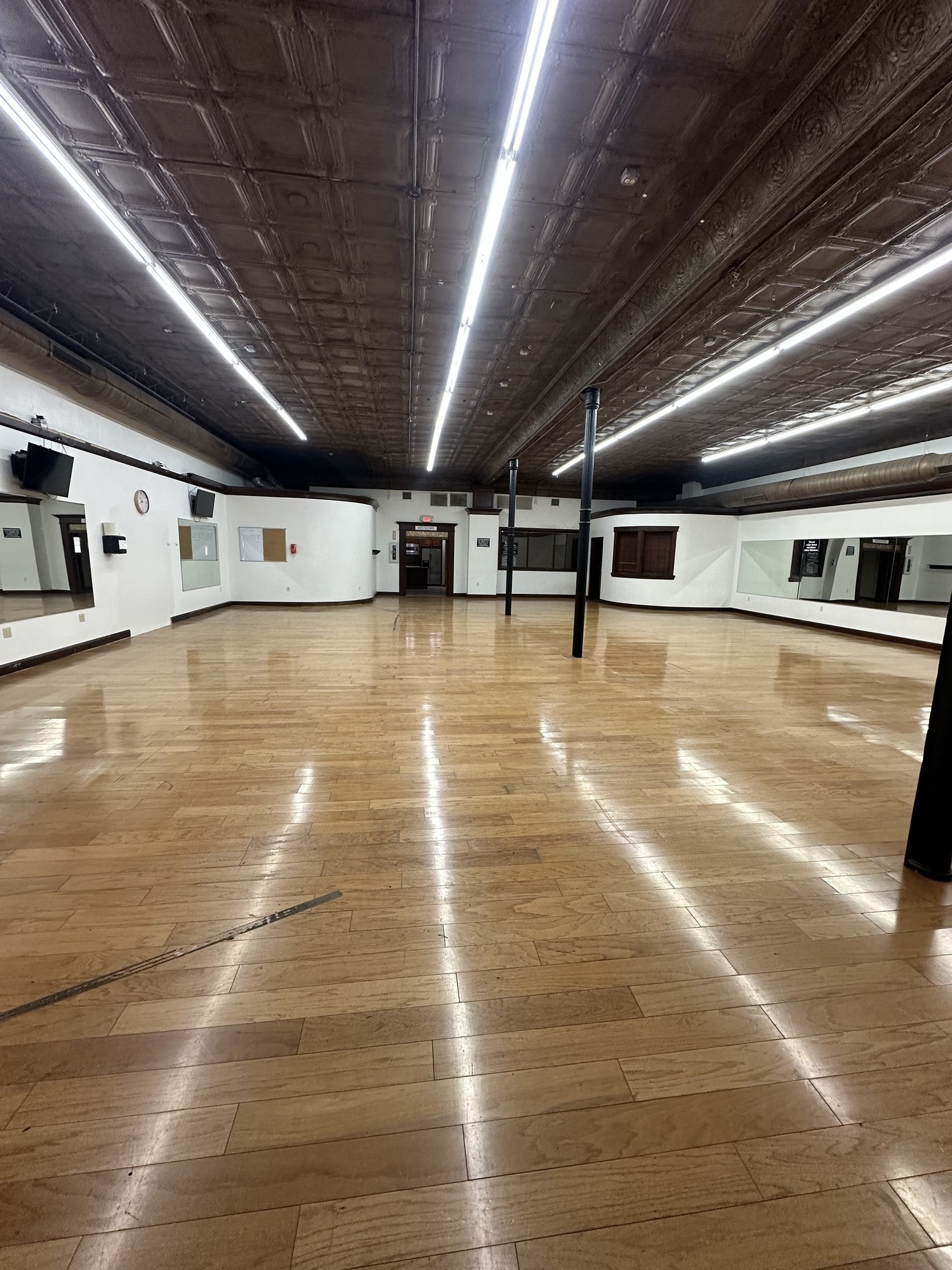 309 N Main St, Kingfisher, OK à vendre Photo intérieure– Image 1 sur 13