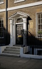 15 Southampton Pl, Londres à louer Photo de l’immeuble– Image 2 sur 7