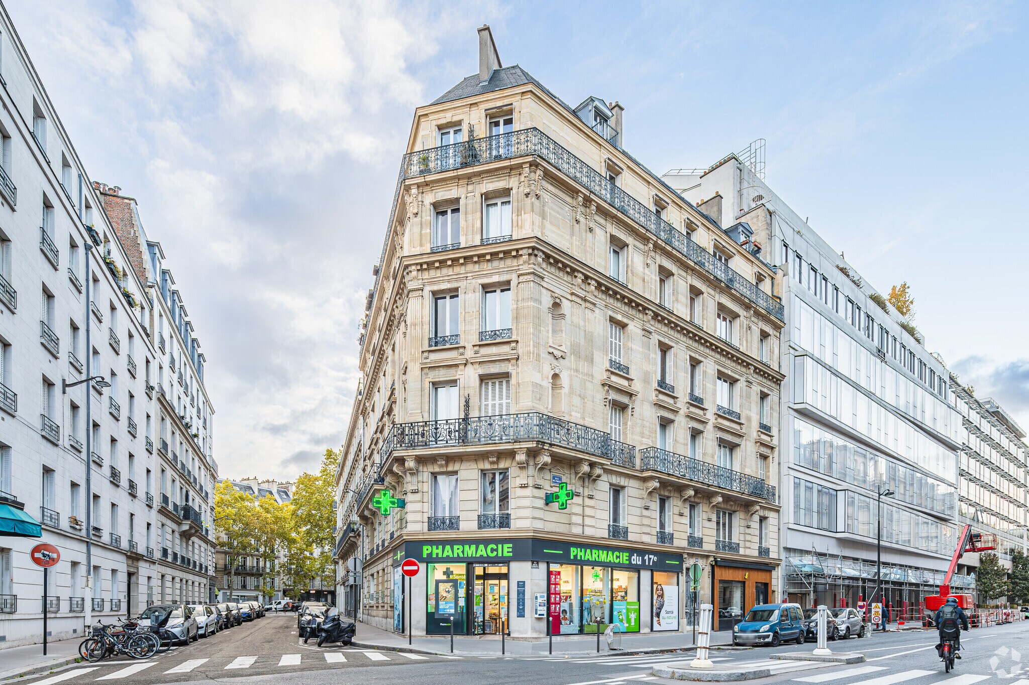 80 Rue De Prony, Paris à louer Photo de l’immeuble– Image 1 sur 10