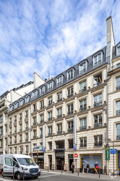 92-98 Rue De Provence, Paris à louer - Photo principale – Image 1 sur 14