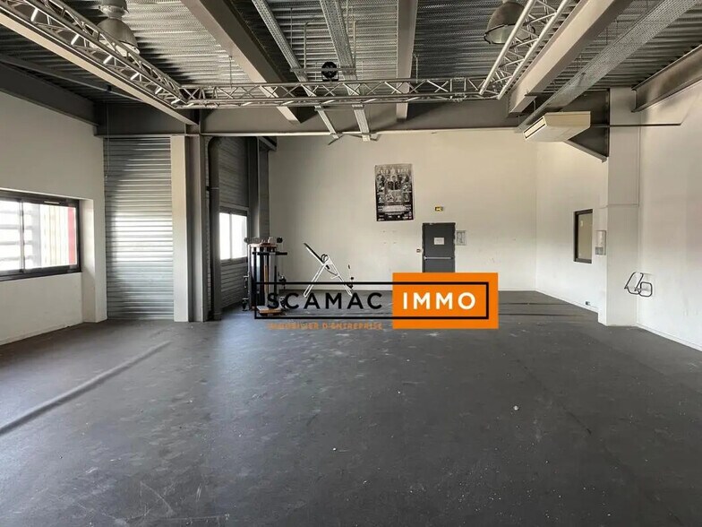 Bureau dans La Crau à louer - Photo intérieure – Image 3 sur 4