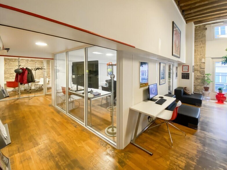 45 Rue D'Aboukir, Paris à louer - Photo de l’immeuble – Image 2 sur 8