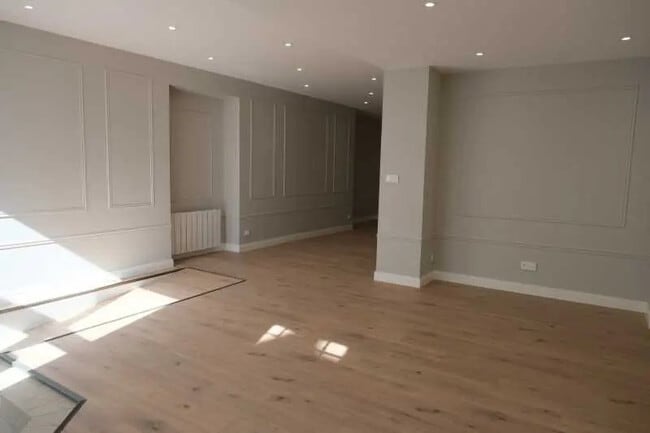 Plus de détails pour Local commercial à vendre