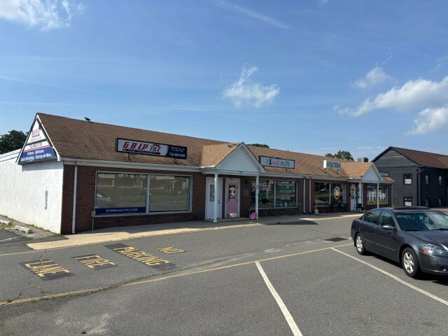 508-510 Brick Blvd, Brick, NJ à louer - Photo de l’immeuble – Image 2 sur 2