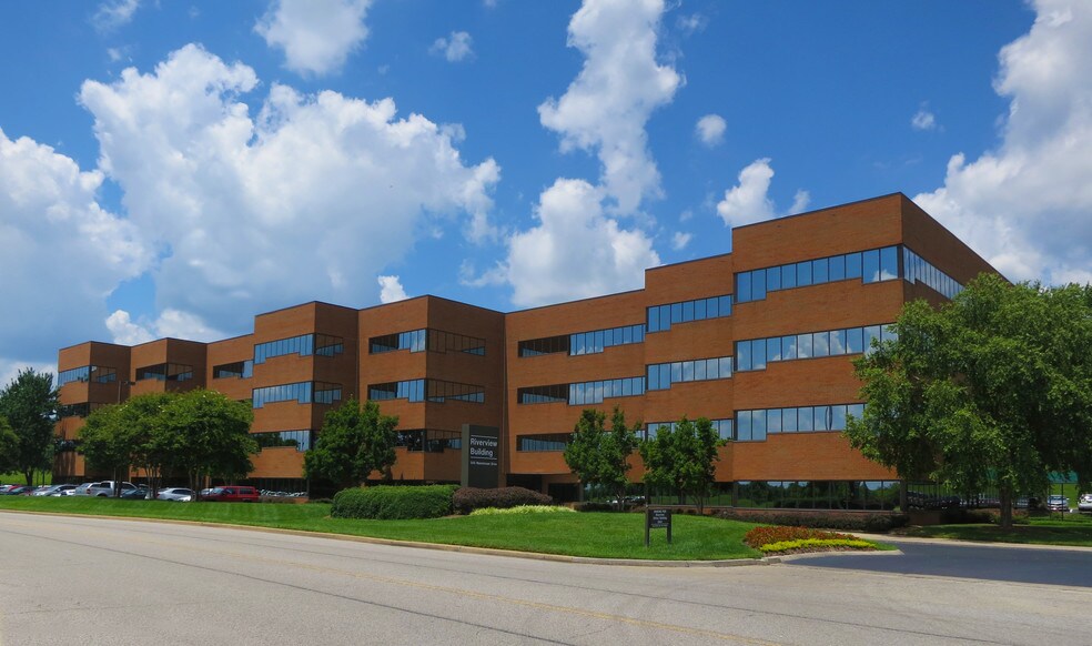 545 Mainstream Dr, Nashville, TN à louer - Photo de l’immeuble – Image 3 sur 14
