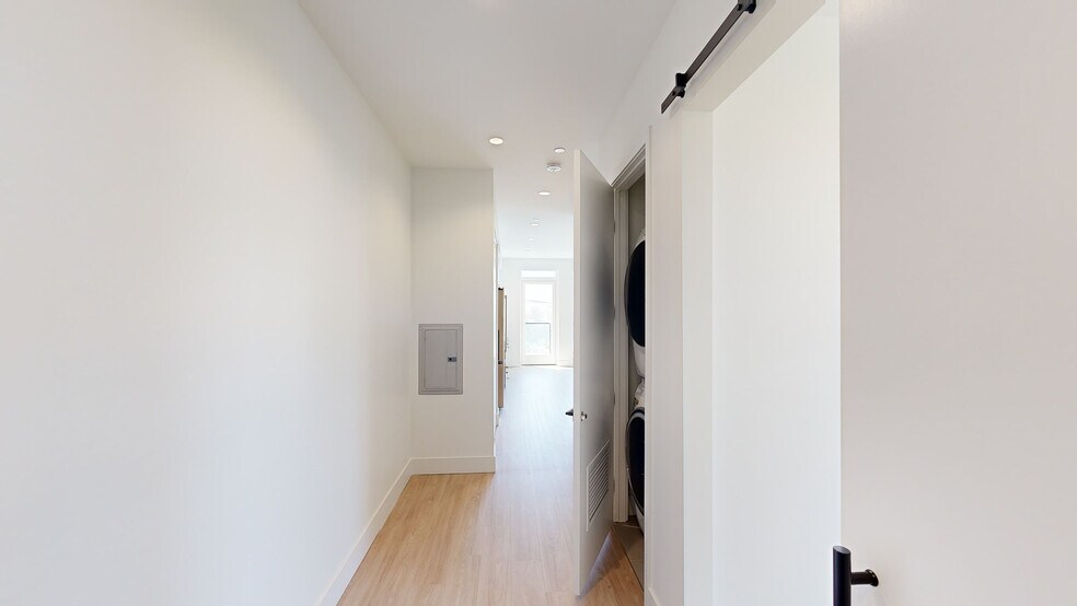 200 N Toluca St, Los Angeles, CA à vendre - Numérisation 3D Matterport – Image 3 sur 35