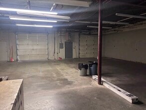 237 Oxmoor Cir, Birmingham, AL à louer Photo intérieure– Image 2 sur 5