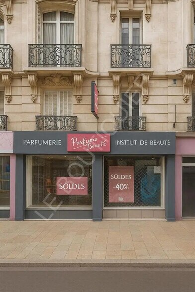 Local commercial dans Issy-les-Moulineaux à vendre - Photo de l’immeuble – Image 1 sur 4