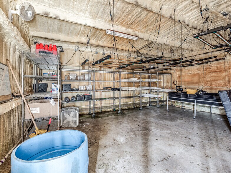 980916 S Highway 18, Chandler, OK à vendre - Photo de l’immeuble – Image 3 sur 43
