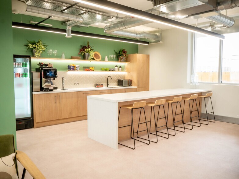 Charles Sq, Bracknell à louer - Photo intérieure – Image 3 sur 16