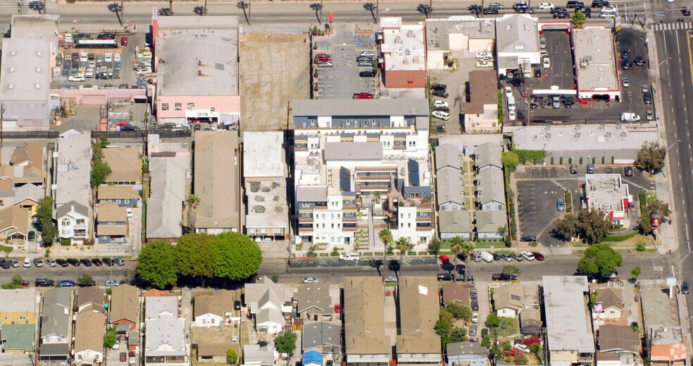1836-1852 Locust Ave, Long Beach, CA à louer - Aérien – Image 3 sur 28