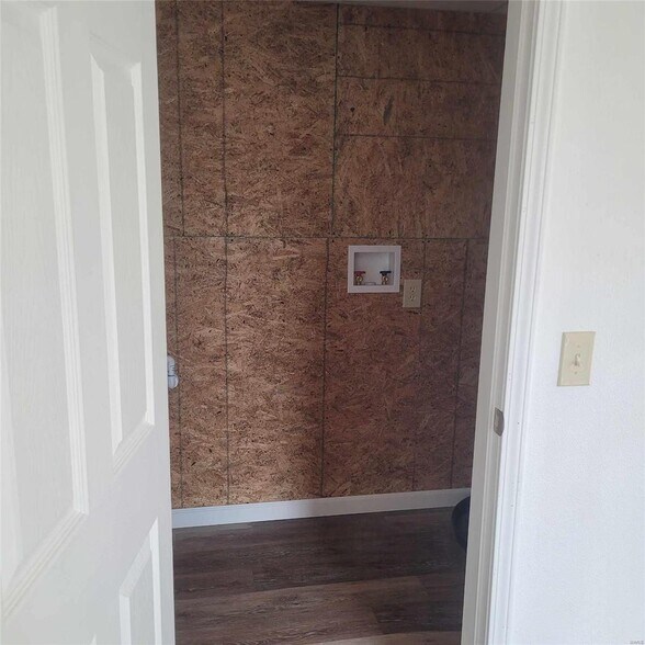 641 N Main St, Poplar Bluff, MO à vendre - Photo intérieure – Image 2 sur 21