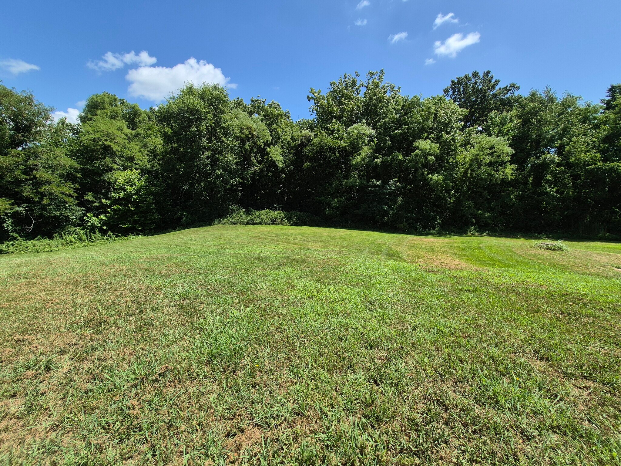 228 Windrose Lane (.78+/- Ac), Troy, MO à vendre Photo principale– Image 1 sur 5