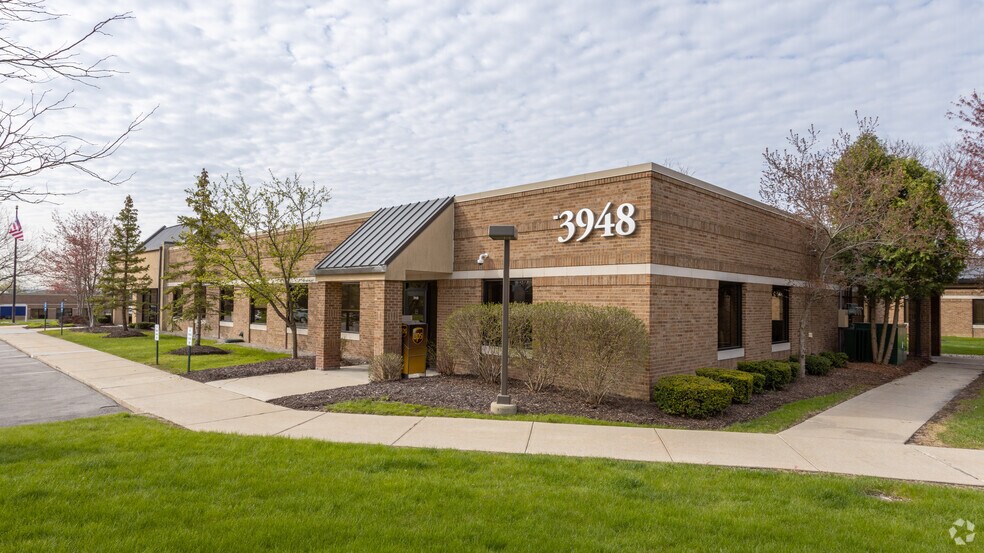 3948 Ranchero Dr, Ann Arbor, MI à louer - Photo de l’immeuble – Image 2 sur 8