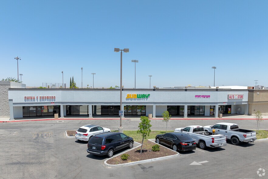 1048-1072 Kern St, Taft, CA à vendre - Photo de l’immeuble – Image 1 sur 10