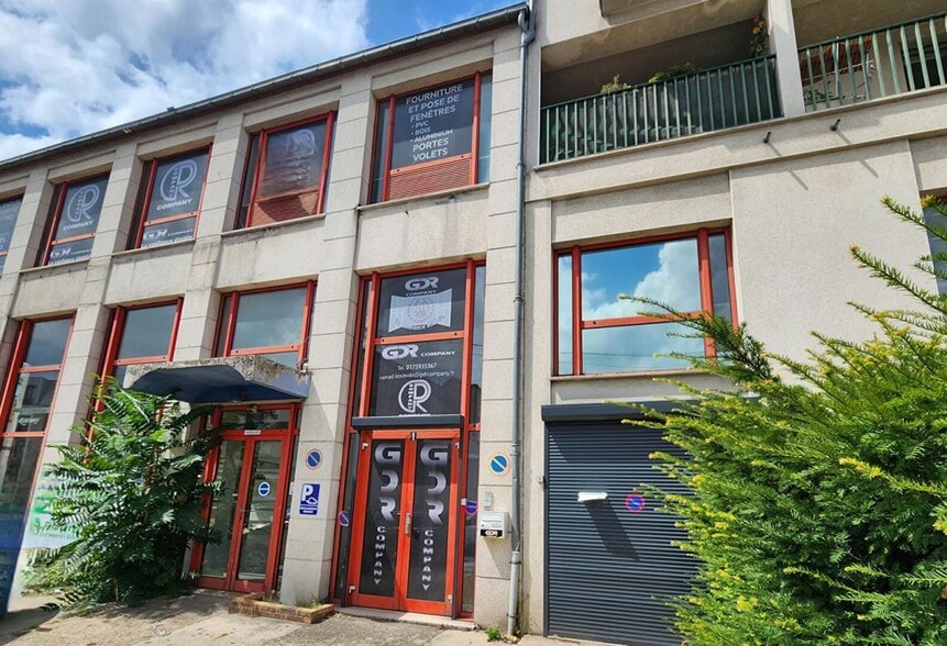 Local commercial dans Houilles à louer - Photo de l’immeuble – Image 2 sur 15