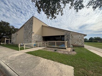 Plus de détails pour 1300 Fulton St, Denton, TX - Bureau/Médical à louer