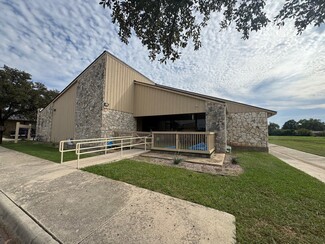 Plus de détails pour 1300 Fulton St, Denton, TX - Bureau/Médical à louer