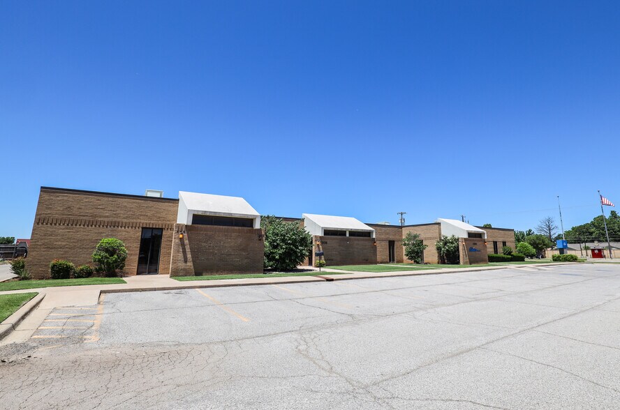 7800-7806 NW 23rd St, Bethany, OK à vendre - Photo de l’immeuble – Image 3 sur 3