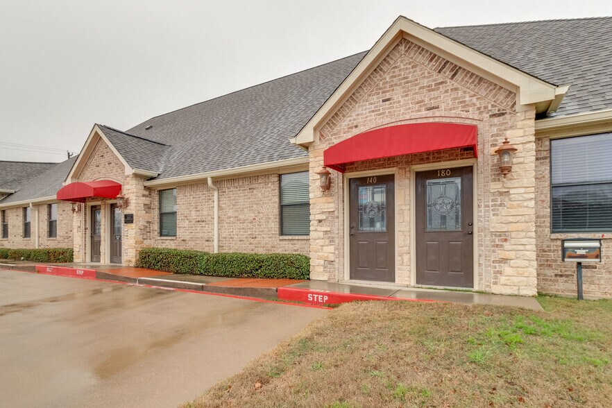 8504 Precinct Line Rd, Colleyville, TX à louer - Photo de l’immeuble – Image 3 sur 8