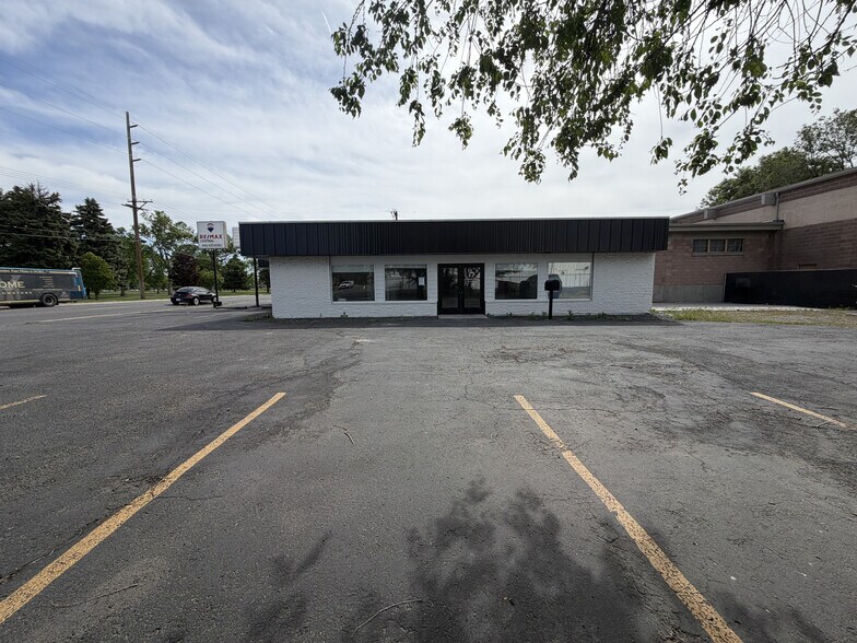 902 Central Ave, Billings, MT à louer - Photo de l’immeuble – Image 1 sur 6